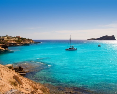 Mejores calas de Ibiza para visitar en velero